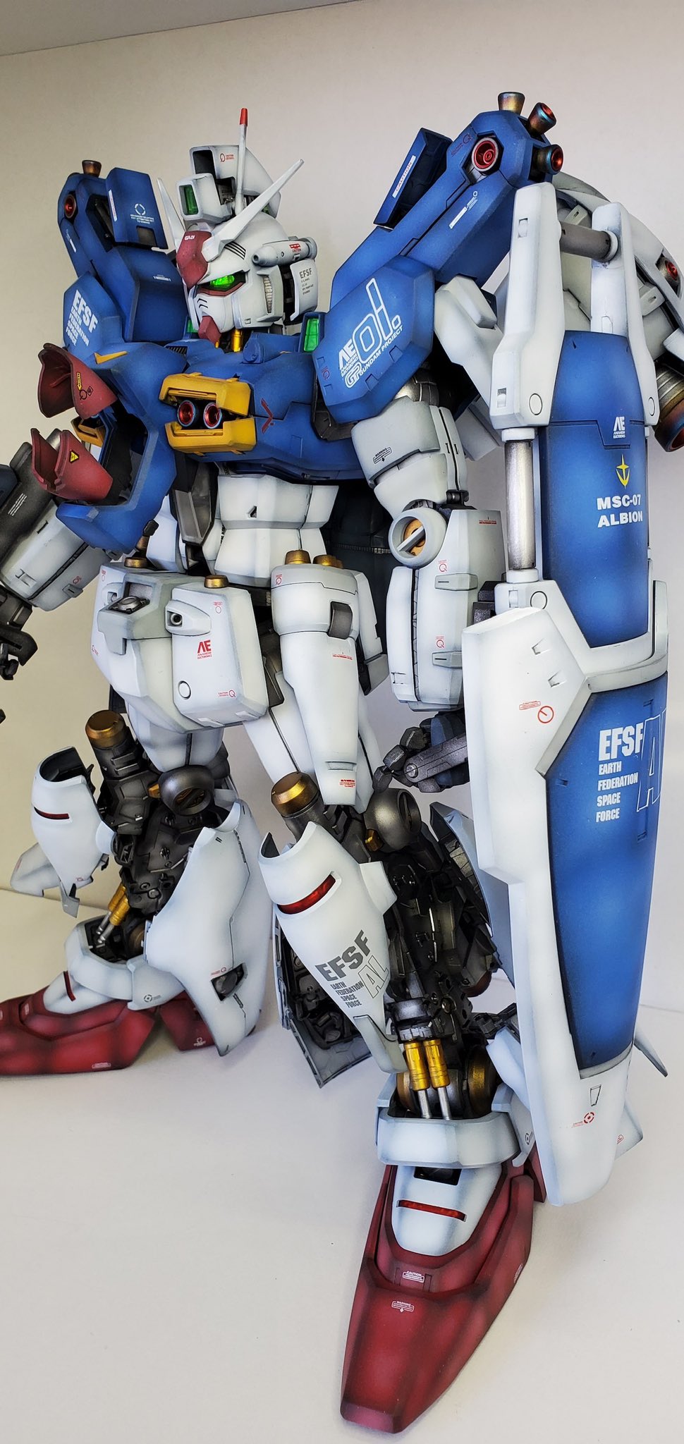PG ガンダムgp01 全塗装完成品 PG RX-78ガンダムGP01/FB│株式会社BANDAI SPIRITS（バンダイ