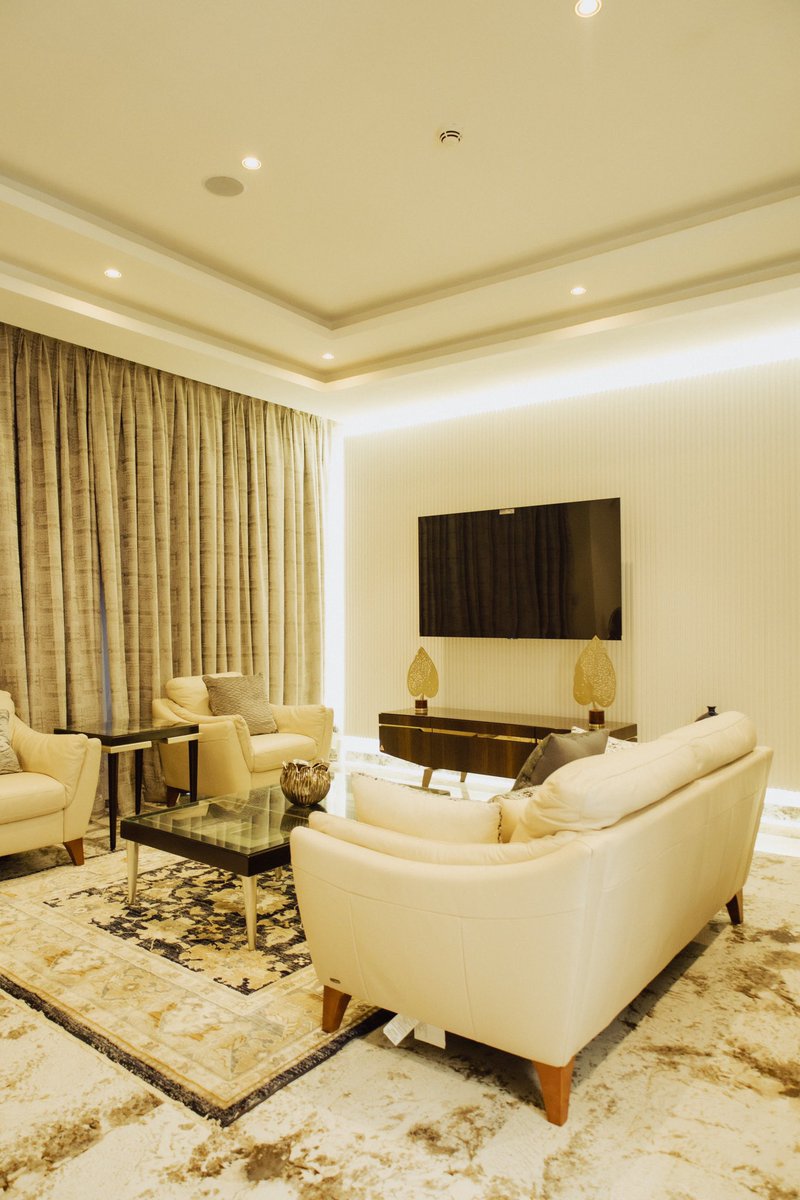 zencasang's tweet image. Aurora 💫 Suite by Zencasa Luxury Apartments is the perfect haven with breathtaking city skyline view.🌇🌆

📍Ikoyi, Lagos

Ready to book this tastefully furnished 2bedroom? 
Kindly DM ↗️or click the link linktr.ee/zencasang

#shortletsinlagos #airbnblagos