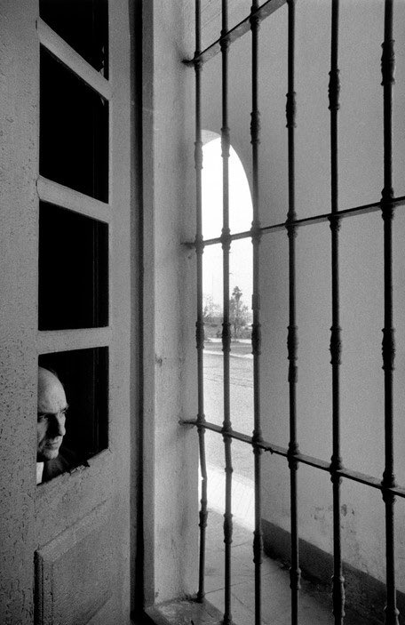 kendinden kaçarken nereye varıyorsun? 

📜Rasim Özdenören

📷Cornell Capa