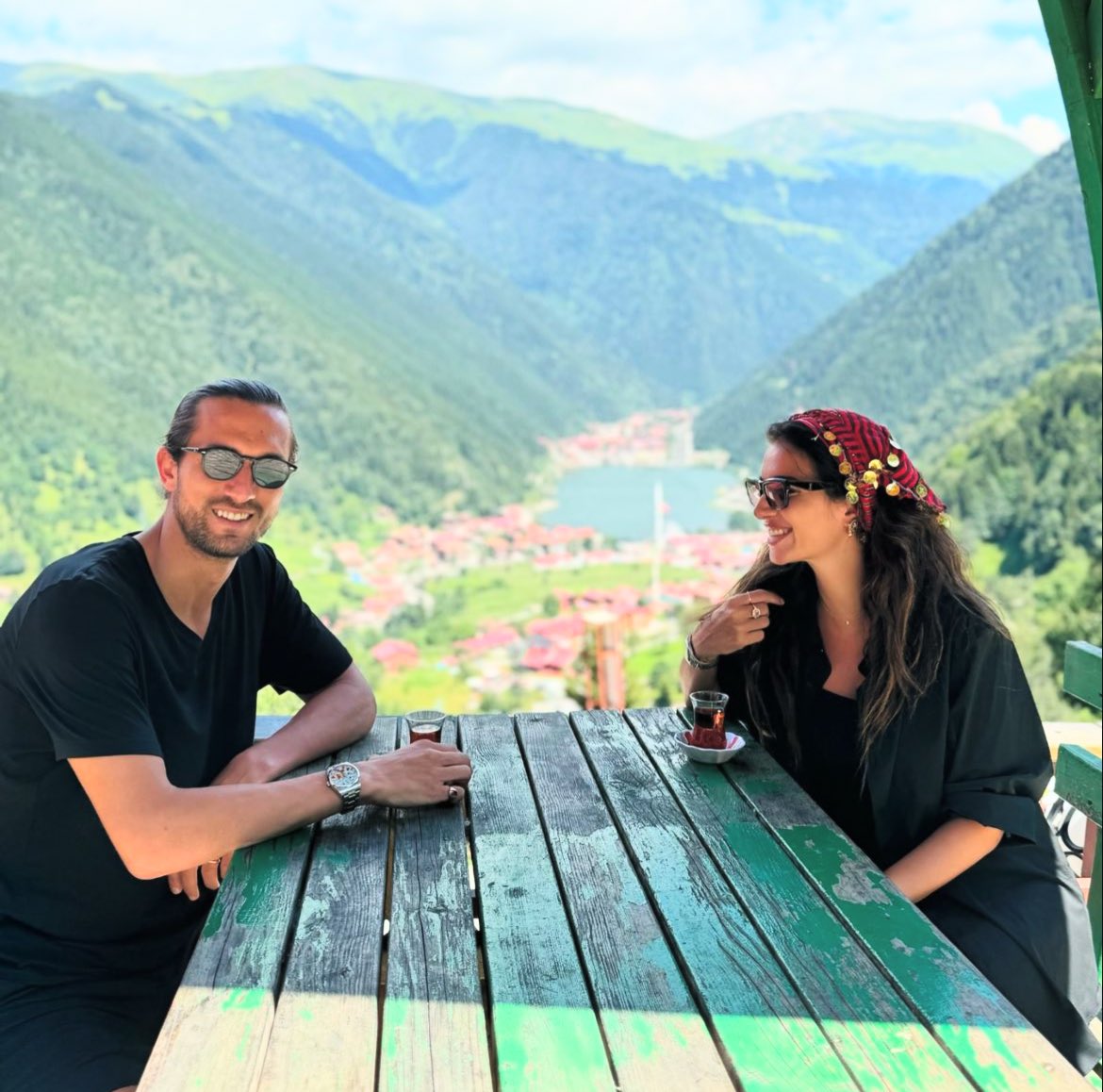 61saat's tweet photo. Yusuf Yazıcı — Melisa Aslı Pamuk Yazıcı çifti, Trabzon Çaykara’da. https://t.co/8md3T93cwa
