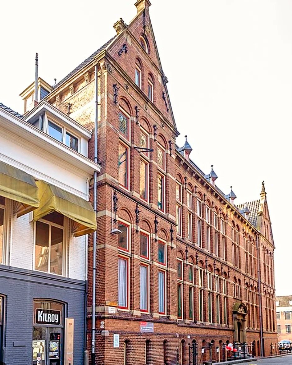 iwgp2025's tweet photo. Archaeological Institute in Groningen since its foundation, 104 years ago, represented a bridge between nature and culture. 

Join us for the upcoming IWGP conference, returning to Groningen again after 42 years! 

𝗟𝗮𝘀𝘁 call for abstracts! 🇳🇱🌷 https://t.co/EHykXu5M6I