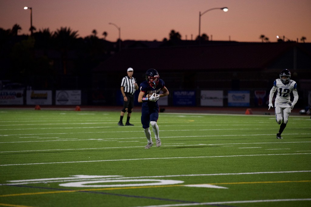 TheFranchiseLV's tweet photo. New FSM Feature: Las Vegas High School Football Sleepers by @JoeArrigoFSM at Franchise Sports Media. Read the full article here!
Get Las Vegas sports news today from your Las Vegas sports teams. Welcome to The Franchise.
📸: @michelesylvesterphoto
https://t.co/GWEF4q6Sbc https://t.co/JS5dV9gn8O