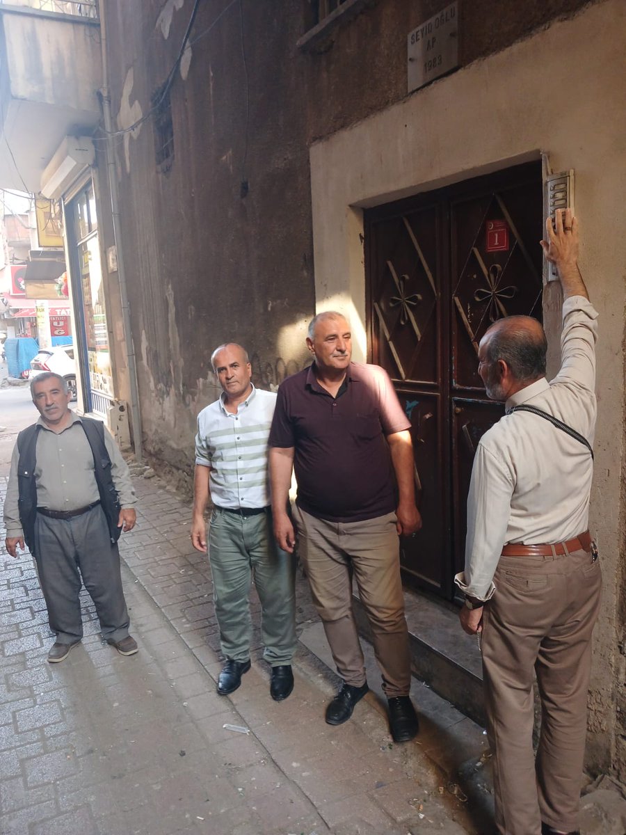 AkBaglar_2121's tweet photo. İlçe Başkanımız @SadikBasarGur öncülüğünde Teşkilatımız ile 
📌 5 Nisan mahallemizde hane 🏘️ ziyaretleri ve
#EvdeBakım Hizmeti
alan aileleri
ziyarette bulunduk. https://t.co/UEyfWTuubl