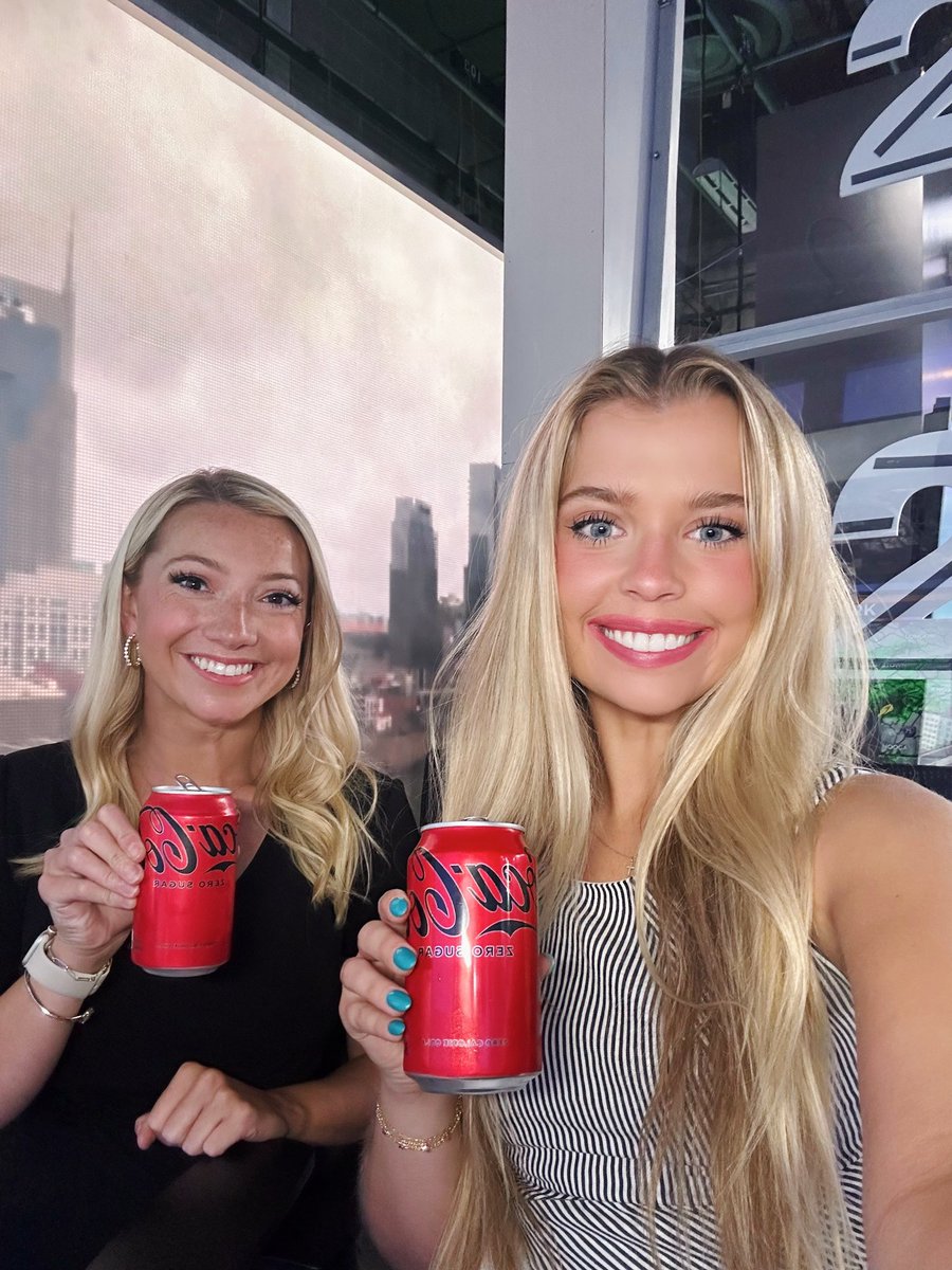 Every morning is a Coke Zero morning! What’s your go-to morning beverage?🥤

#broadcastmeteorology #tnwx #internship #nashvilletn #studentmeteorologist #weather #tennessee #goodmorning #cokezero #cocacola