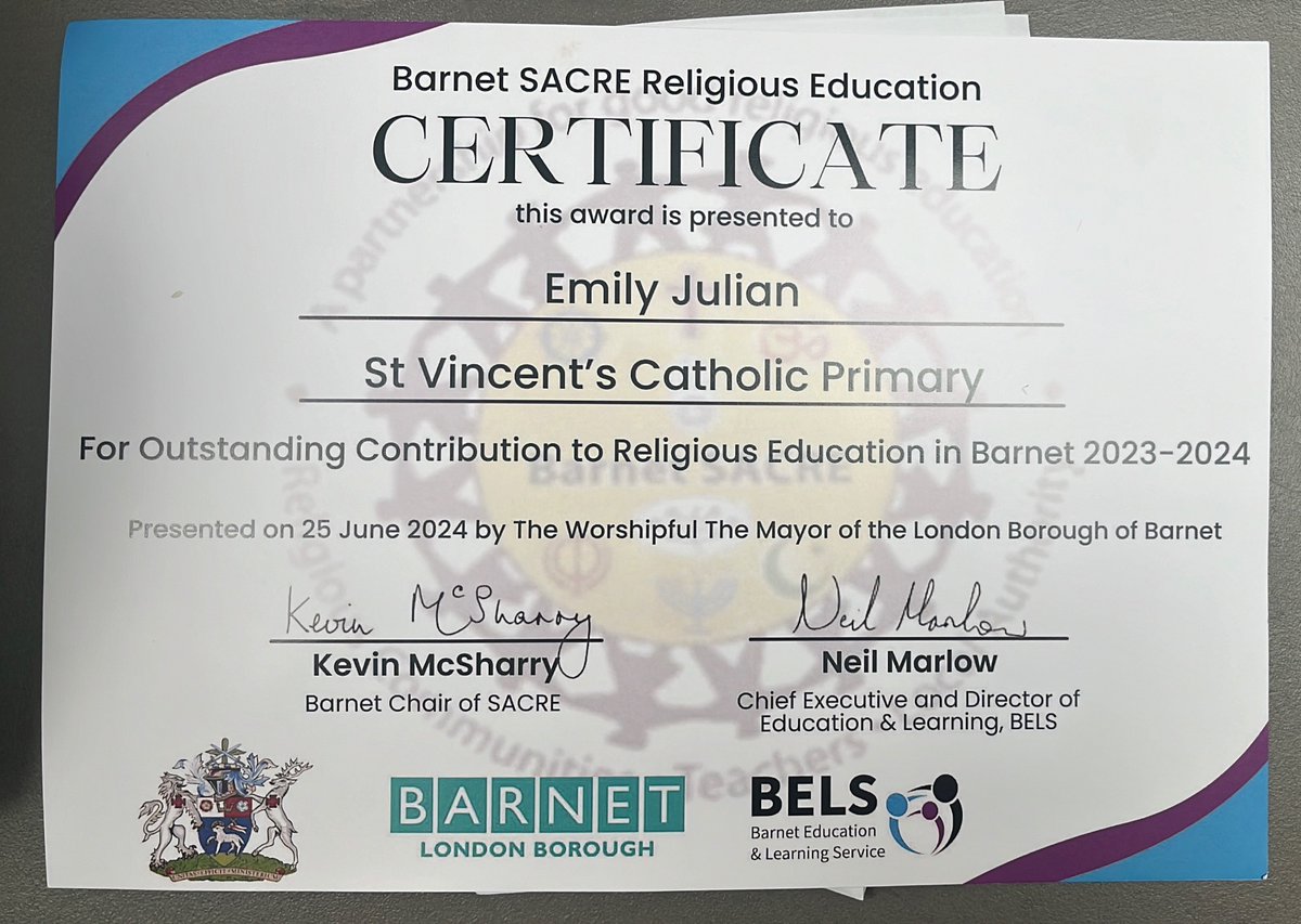 Congratulations to Mrs Julian on receiving the outstanding contribution to Religious Education in Barnet award this morning. Neil Marlow, Director of Eduction for Barnet, visited our staff briefing to present her with the award 🏆 <a href="/BELSBarnet/">Barnet Education & Learning Service</a> <a href="/DOW_Ed_Service/">DOWES - Diocese of Westminster Education Service</a>