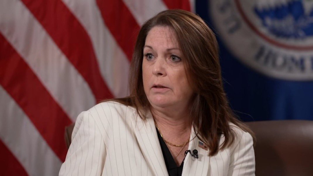 Director of secret service officially resigned