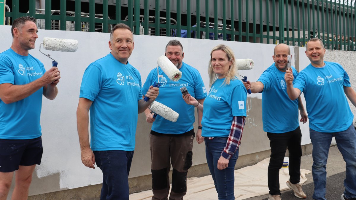 Intel_IRL's tweet photo. Some of our Fab 24 & Fab 34 Leaders visited Scoil San Carlo Senior School to help paint! This area will soon be transformed into a vibrant mural by the students when they return after the summer. ๐โจ #IntelIreland https://t.co/3uqIDmTx8n