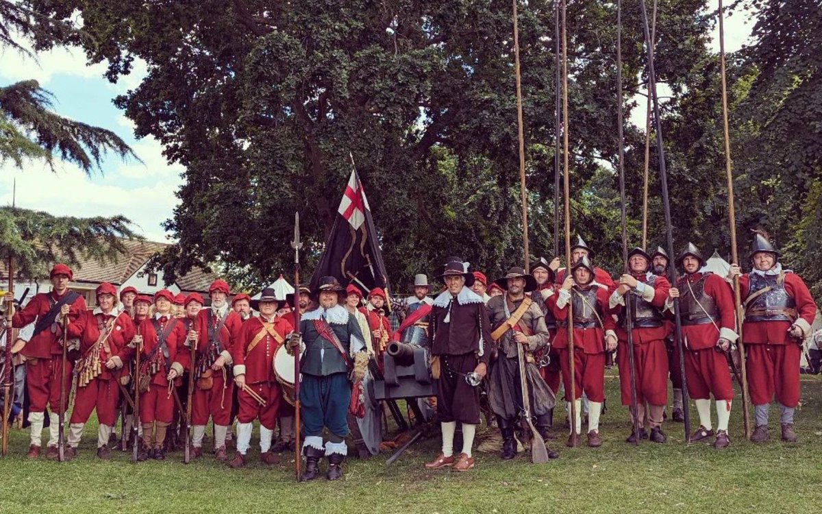 Join us at The Great Hall for a special event with The Marquess of Winchester tomorrow 📜 

Enjoy all day (10am - 5pm) entertainment of living history, where you can learn about the past through the clothing, weaponry and artifacts they'll have with them. 🏰