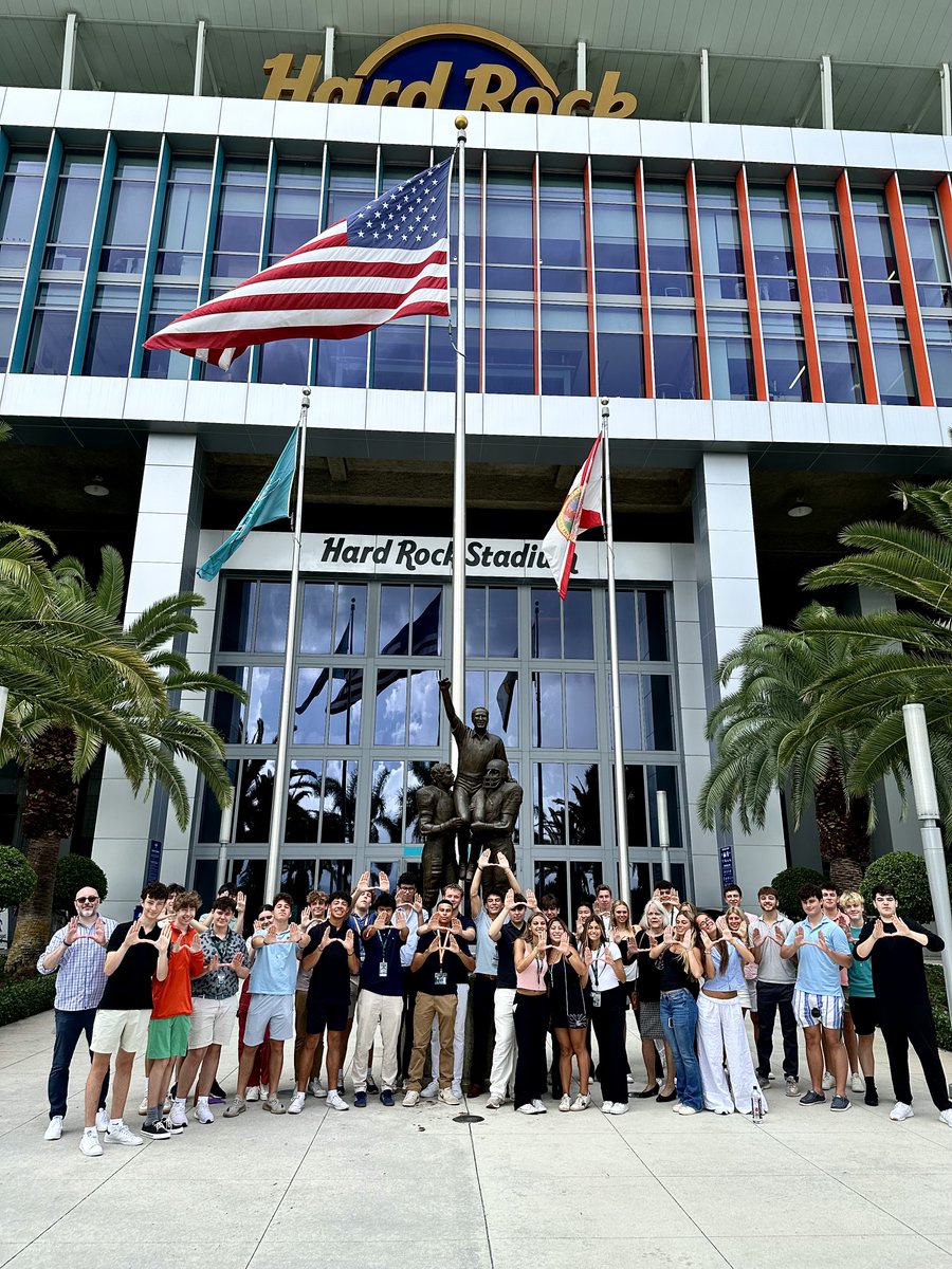ContinueUM's tweet photo. Our Summer Scholars on the #SportAdmin track got an "all pro" sports experience this summer with visits to the Marlins, Dolphins, and even the Panthers locker room!  Thanks to the @FlaPanthers, @MiamiDolphins and @Marlins for an insider view of South Fla sports! https://t.co/XgbDAkBit4