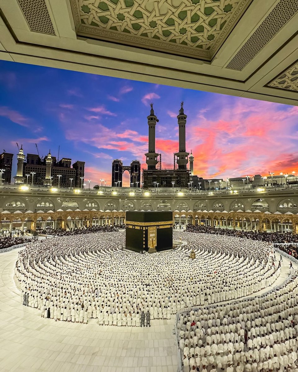 Alhamdhulillaah's tweet photo. ربنا آتنا في الدنيا حسنة وفي الآخرة حسنة وقنا عذاب النار

[Rabbanā ātinā fīd-dunyā ḥasanatan wa-fīl-ākhirati ḥasanatan wa-qinā ʿadhāban-nār]

Our Lord, grant us good in this world, and good in the Hereafter, and protect us from the torment of the Fire https://t.co/ESOrJP4MfV