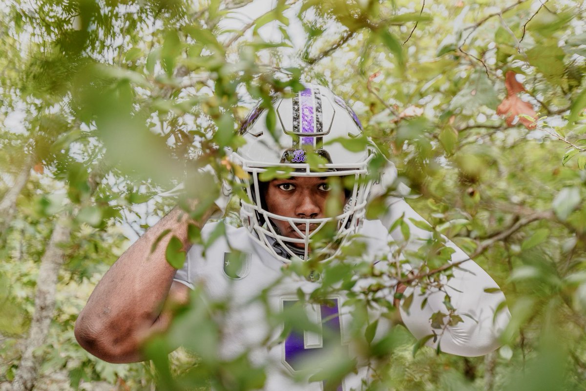 ⚪️⬜️⚪️ ⬜️