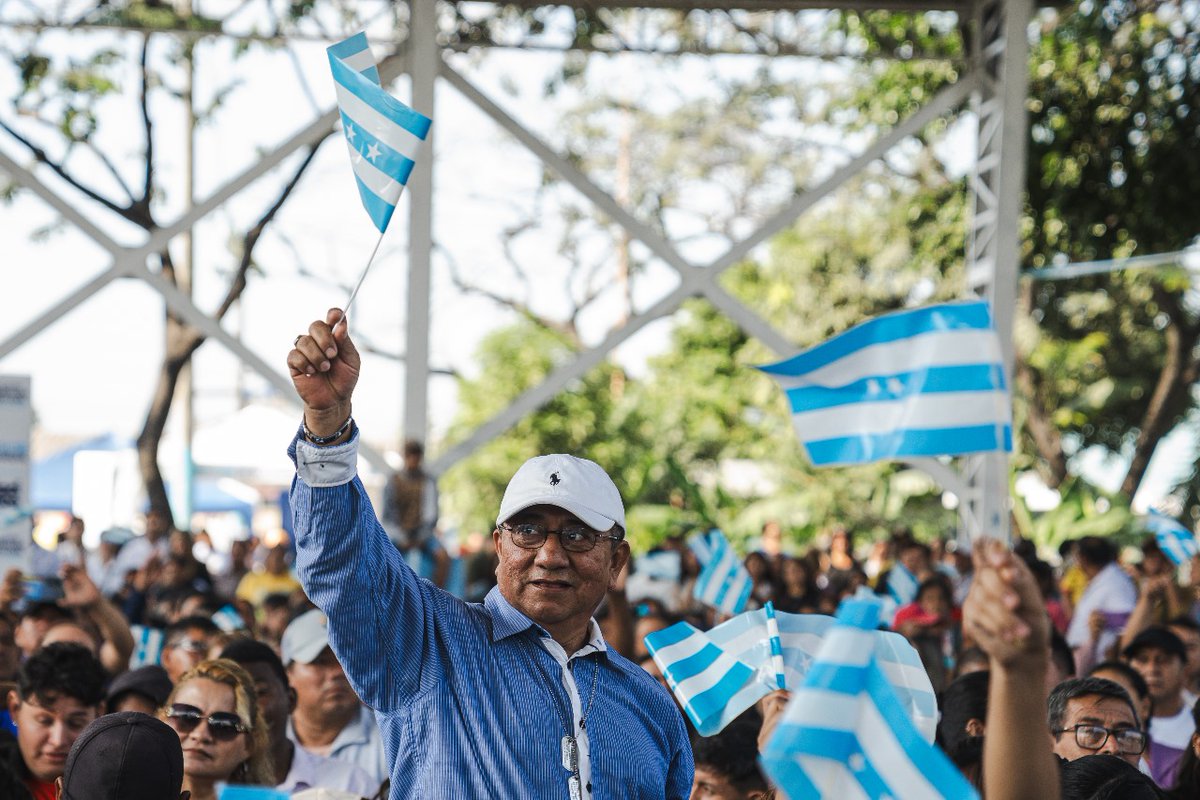 Raúl Chávez tweet media