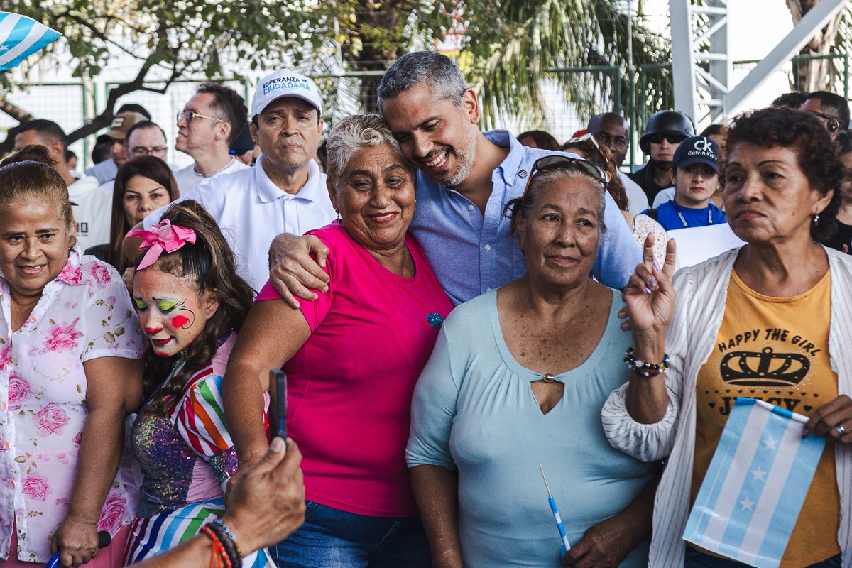 Raúl Chávez tweet media