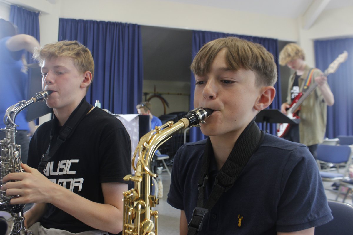 The Music Makers tweet media