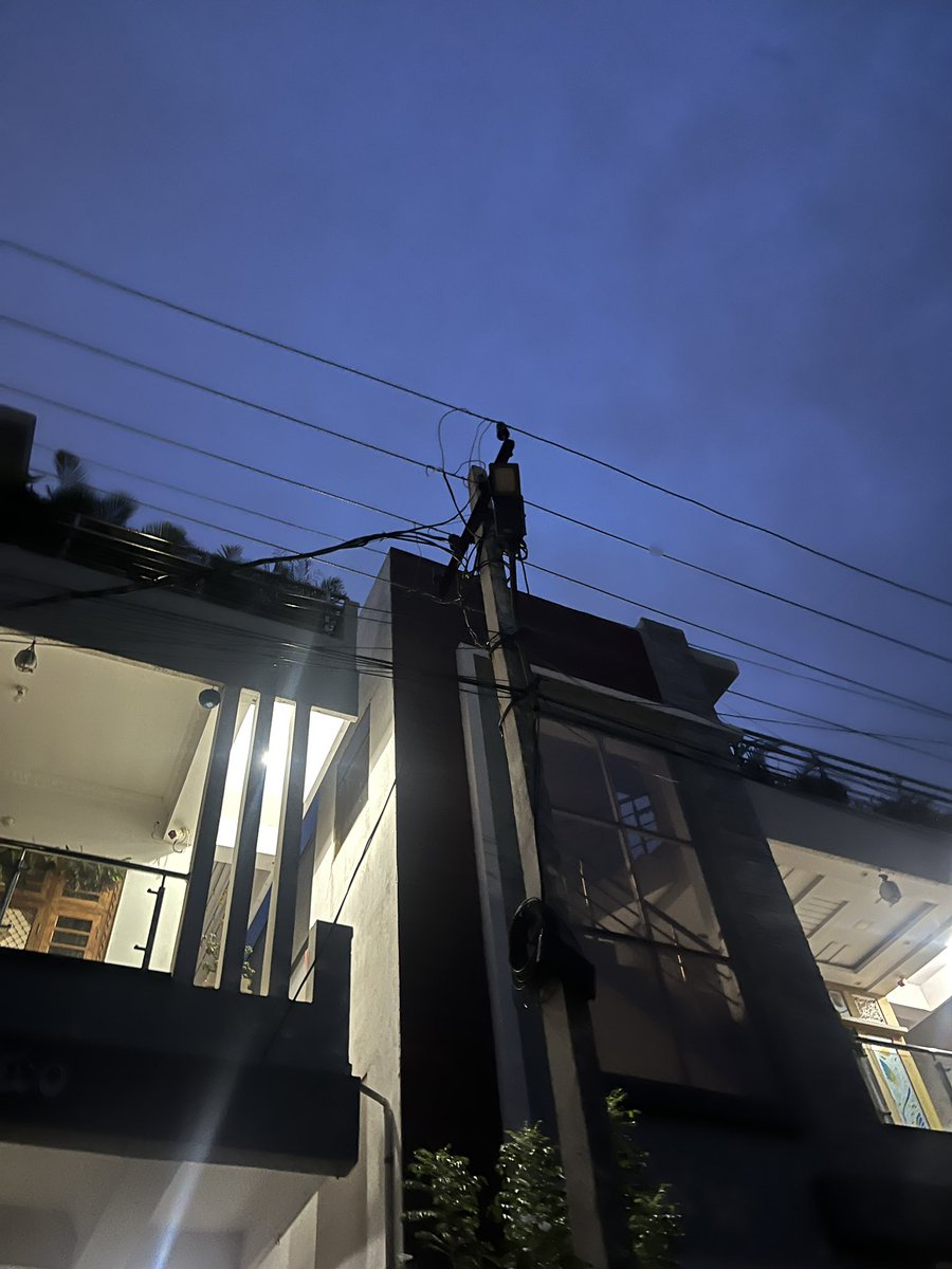 SripalB's tweet photo. @GHMCOnline street lights are non glowing since 4 days in our colony Gopalreddy nagar, Vampuguda, Kapra.Complained many times but closing cmplt without resolving.Ghmc workers completely failed this time, not working on single grievance i registered. https://t.co/ZxONqBPhUs