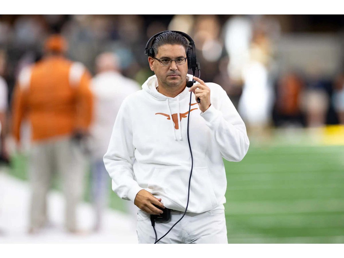 barstoolsports's tweet photo. Texas Assistant Jeff Banks Married Jerry Springer Show Legend Danielle 'The Pole Assassin,' Proving Love Truly Does Conquer All https://t.co/V40IUUt6Iz https://t.co/P2Ttz9Eujx