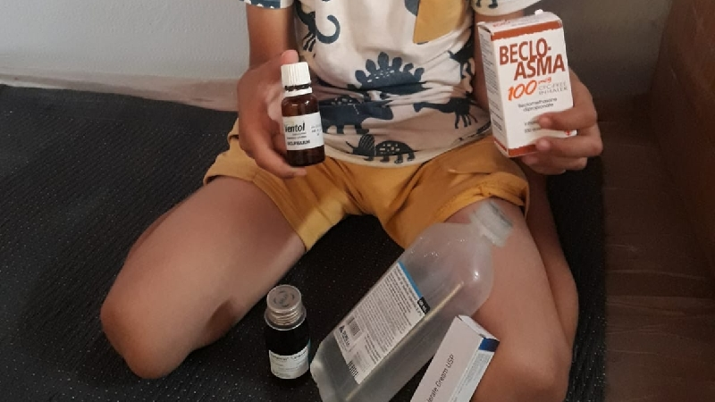 valkwise's tweet photo. iman has not received a d/onation in 4 days. she used to post videos and photos of her living situation almost daily, but her ig page was taken down. 

here is how d/onations have helped iman's family so far. please keep sharing and give what you can. 

https://t.co/ss9xkj1zwI https://t.co/zN1huIiurm