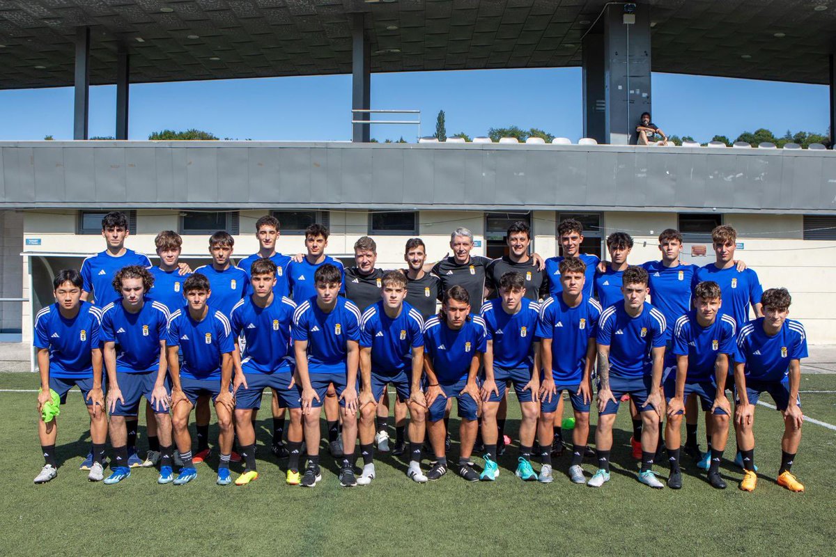 RealOviedo's tweet photo. 💫💙Nuestros juveniles ya están en marcha. 

🖼️ Guarden estas fotografías para el futuRO

#CanteraRO
#RealOviedo 🔵⚪️ https://t.co/tADtrsPYjY