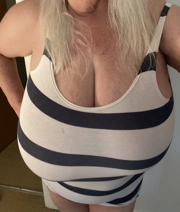 Just popping to the shops. Not sure I can get away with wearing this - what do you think? 🤔 https://t