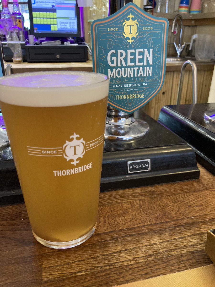 WathTap's tweet photo. 🚨🍻🍻 new beer alert 🍻🍻🚨 

@thornbridge Green Mountain 

A Hazy session IPA brewed with Galaxy, mosaic, citra and Amarillo hops. 4.3% and perfect for this summer weather https://t.co/MNIVGC6UVB