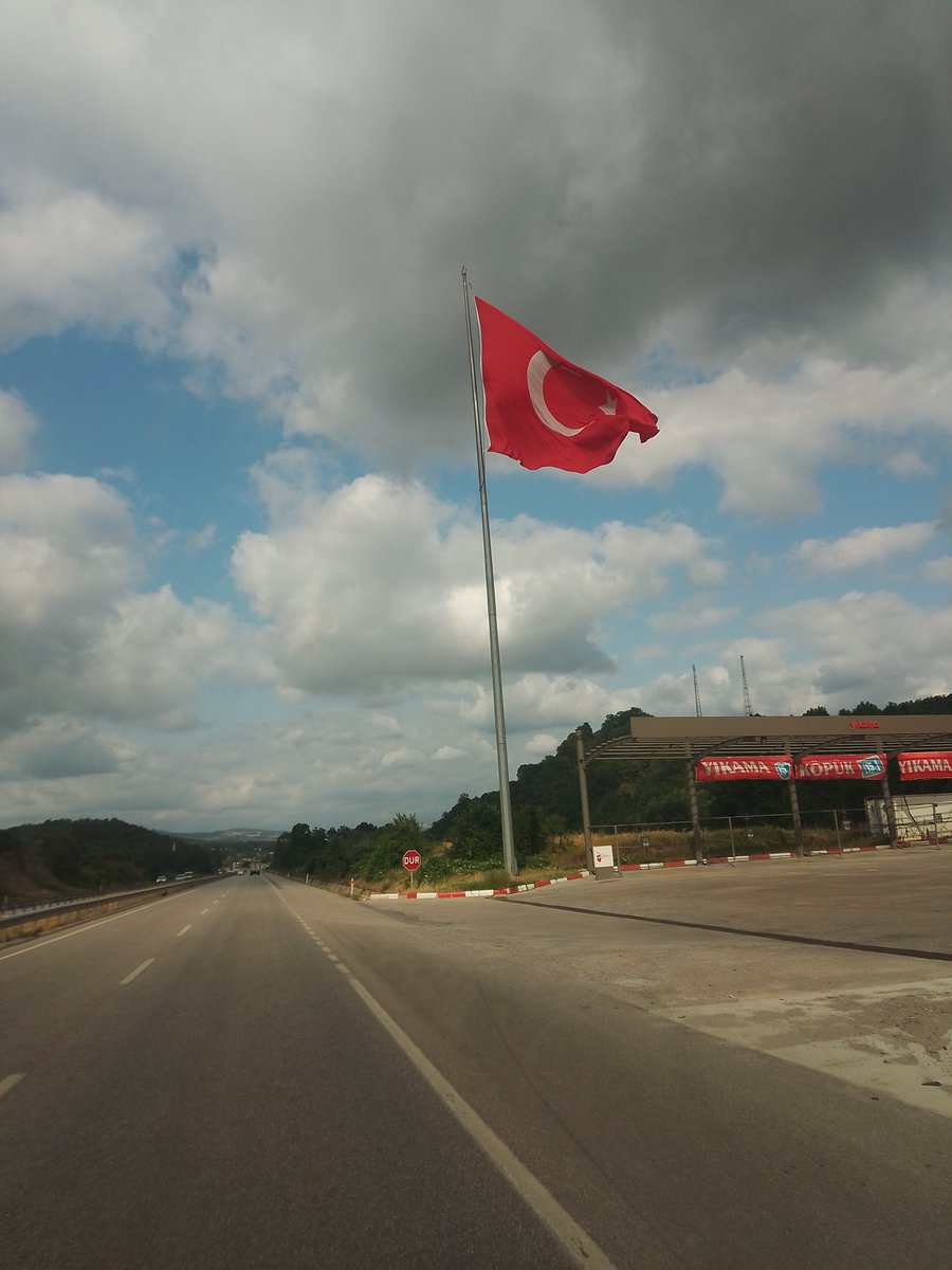 "Sen Dalgalan ki Ben Nefes Alayım "