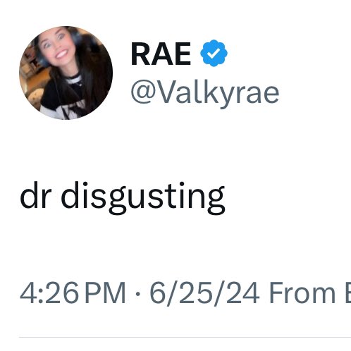 Pokimane and Valkyrae when addressing Kris Tyson vs Dr Disrespect

They posted at the exact same time to kiss up to transvestites and refused to disavow Kris, but they went completely scorched earth on Doc on 𝕏 and on stream.

Their bias is so obvious.
