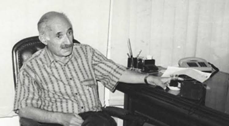 Aynı dinden erkeğin bu kadar rahat, kadının ise bu kadar baskı altında tutulması tanrının değil, uyanık Arap erkeğinin fikridir! 

— Turan Dursun