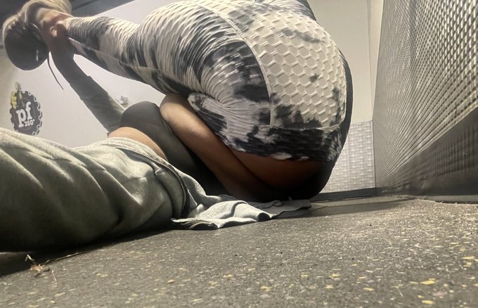 Started my day with a workout https://t.co/McXD27XflT