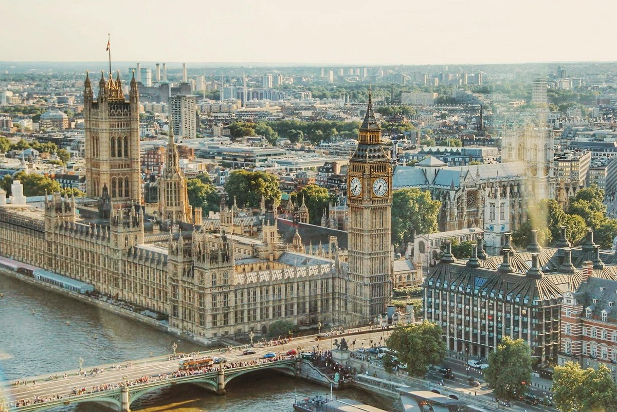 King's Speech
King Charles III opened Parliament with 40+ Bills UK Gov has committed to introduce, with housing and planning in spotlight: Housebuilding, renters’ rights, and leasehold reform.
buff.ly/4f8JOaB 
#StellaLange #RentersReform #Lettings #Tenants #Landlords