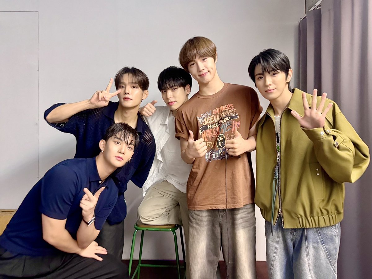 ♡𝙲𝙸𝚇 𝟻𝚝𝚑 𝙳𝙴𝙱𝚄𝚃 𝙰𝚗𝚗𝚒𝚟𝚎𝚛𝚜𝚊𝚛𝚢♡

#CIX #씨아이엑스 #BX #승훈 #배진영 #용희 #현석 #CIX5thDebutAnniversary #CIX데뷔5주년 #2024FIXWEEK #픽스위크