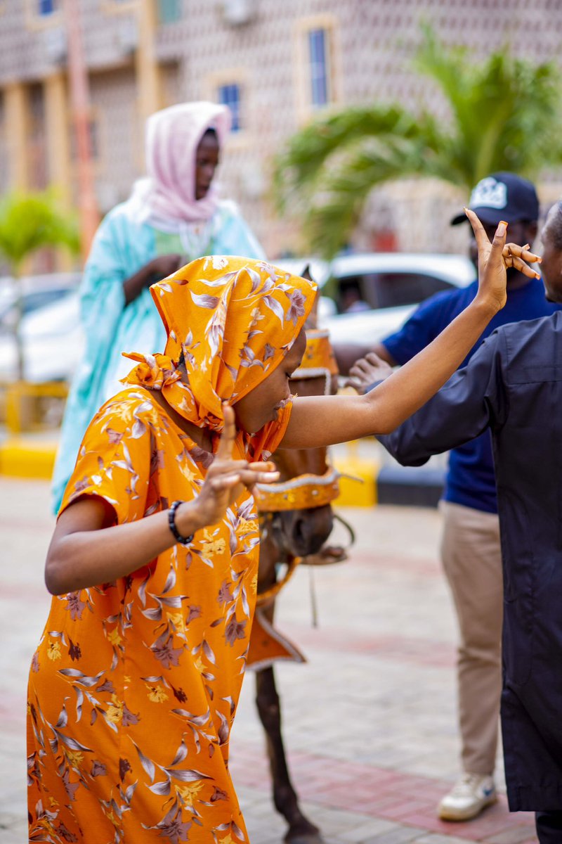 JCIN_Collegiate's tweet photo. This grand display of culture and hospitality help us set a festive tone, making everyone feel truly special from the moment they stepped off their buses.
#SEE
#InspireTheFuture
#JCINigeria
#JCINigeriaCollegiate
#TheParadigmShift
#CollegiateConference24
#harmony24
2/2. https://t.co/3qAO1pSTvE