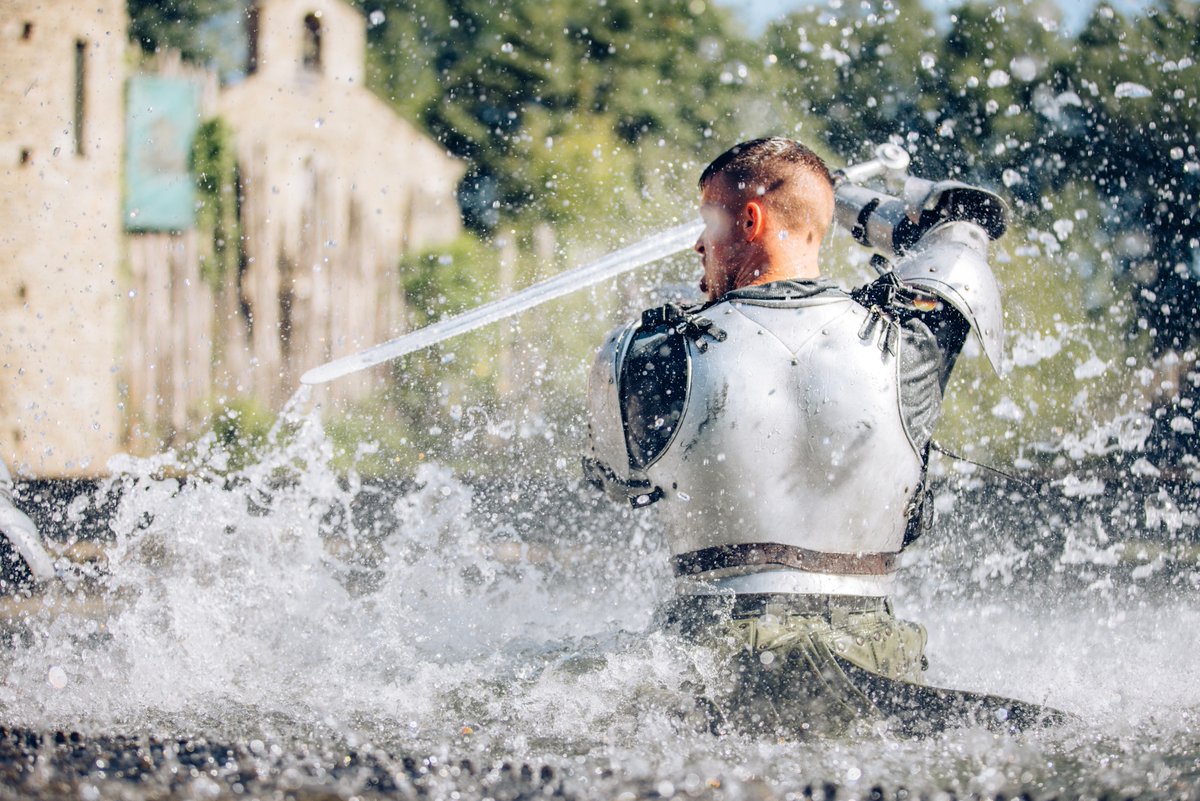 🎶The Knights of the Round Table... 🎵

Do you know the rest of the lyrics?

They echo from time to time in the moat of the village of Font-Rognou.

©Loic Lagarde | ©Arthur Aumond
#puydufou #puydufou2024 #leschevaliersdelatableronde
