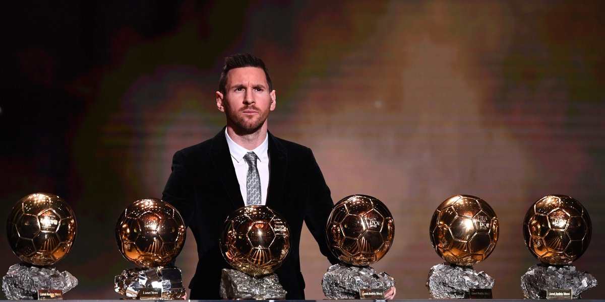 viewsfrance's tweet photo. Les 10 meilleurs athlètes au 21ᵉ siècle selon ESPN :

10. Kobe Bryant
9. Usain Bolt
8. Tiger Woods
7. Simone Biles
6. Roger Federer
5. Tom Brady
4. LeBron James
3. Lionel Messi
2. Serena Williams
1. Michael Phelps https://t.co/Ef7dBDxaij