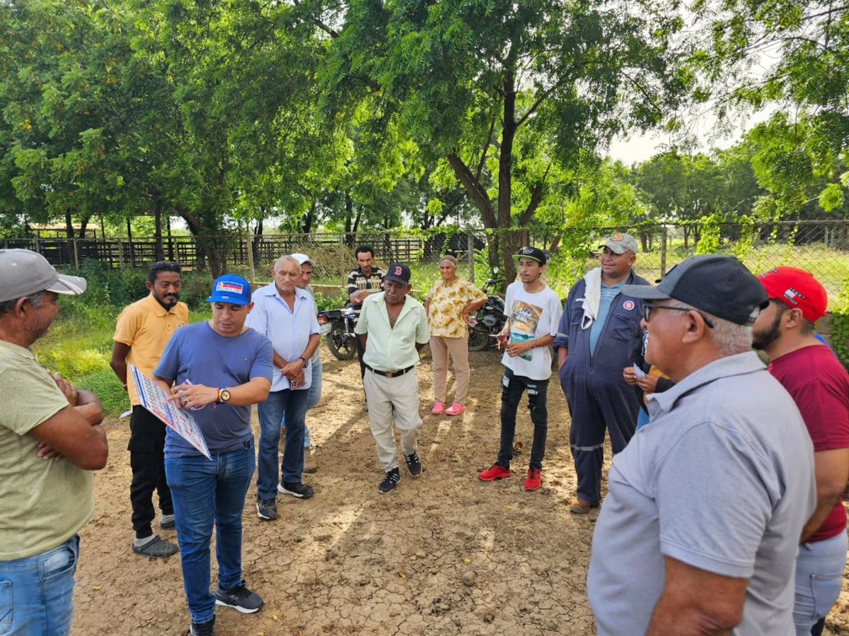Seguimos sin descanso <a href="/partidount/">Un Nuevo Tiempo</a> desde el sector la Primavera Municipio Buchivacoa llevando el Mensaje de Cambio con #edmundoparatodoelmundo @egonzalezurrutia Viene UN NUEVO TIEMPO Para toda Venezuela!
