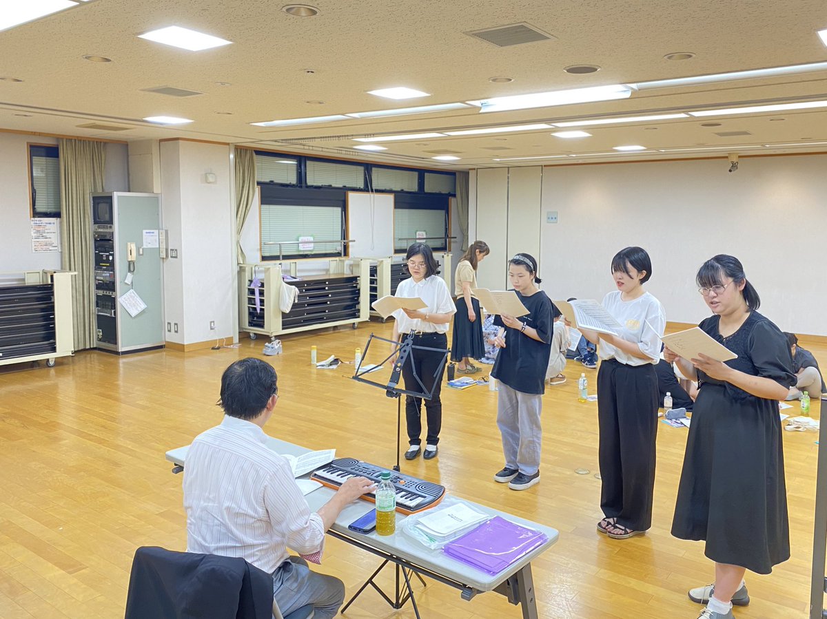 火曜はメイプル🍁
今日は伊東先生練習でした〜
新曲の移動ドになかなか苦戦しております😮‍💨