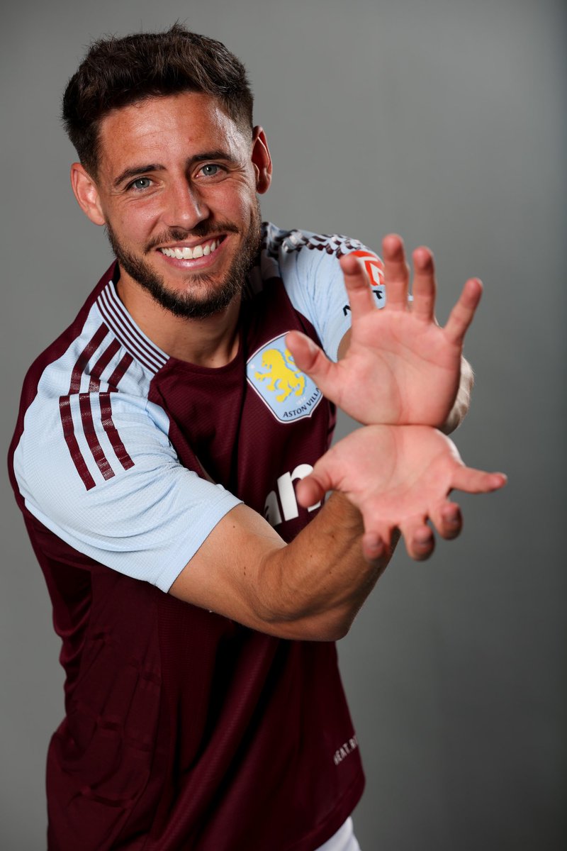 Álex Moreno tweet media