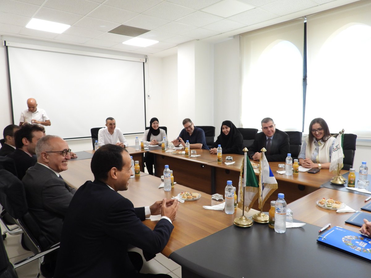 PNUDAlgerie's tweet photo. Soutenir l'efficacité énergétique et l'innovation pour une transition durable en 🇩🇿 est le nouveau projet de 🤝  signé ce matin 23 juillet entre l'#APRUE - Ministère de l'Energie et des Mines et le #PNUD en Algérie.
@pnudfr @UNDPArabic @UNALGERIA https://t.co/87Dffj3TaI