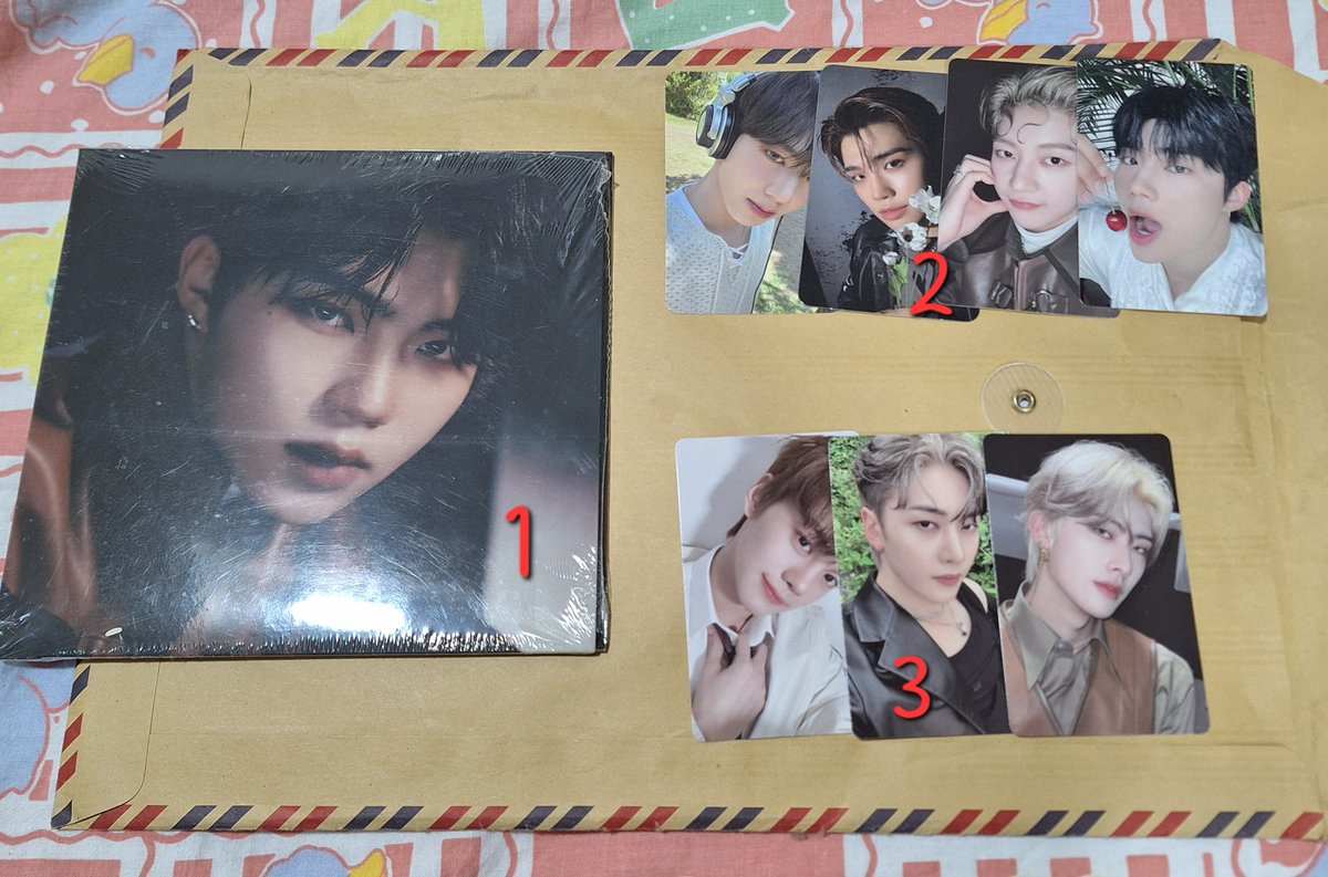 bubblebinn_'s tweet photo. Dalam rangka aku secured dan dapet section yang aku mau, aku ngadain GA kecil2n buat 🌹

Pemenang 1. Digipack sealed gunwook melting point
Pemenang ke 2. 4 pcs PC random seperti digambar
Pemenang ke 3. 3 pcs PC random seperti digambar

Komen dan RT saja guys 🥹🫶 https://t.co/nwy0fIcuZv