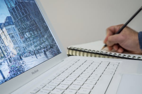CompanyFloww's tweet photo. 🚀 Build Easily your New and Fresh Resume Field in just a Few Hours! 🚀

We're diving into the world of a data analyst's CV makeover.

Let's transform that boring resume into a data-driven masterpiece! https://t.co/BXe0kHWBIb