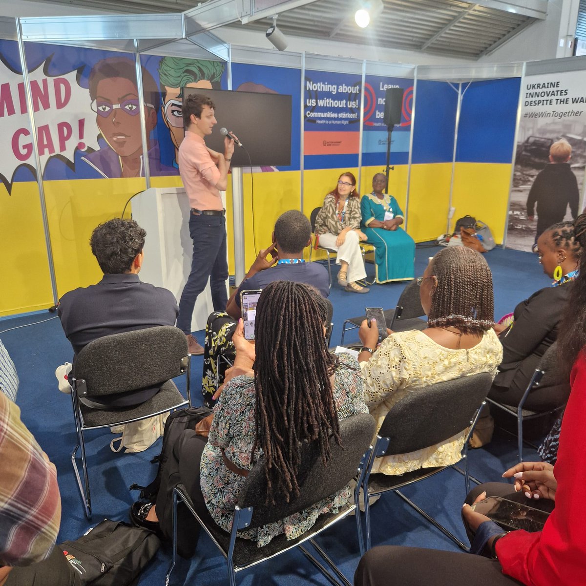 GlobalFund's tweet photo. Great discussion and energy in the GFAN Networking Zone at #AIDS2024. @BienceG and @FrancoiseVanni join partners and advocates for a town hall to reflect on success, challenges and to look ahead. 

#PutPeopleFirst | @GFadvocates https://t.co/3CnAqd9BqL