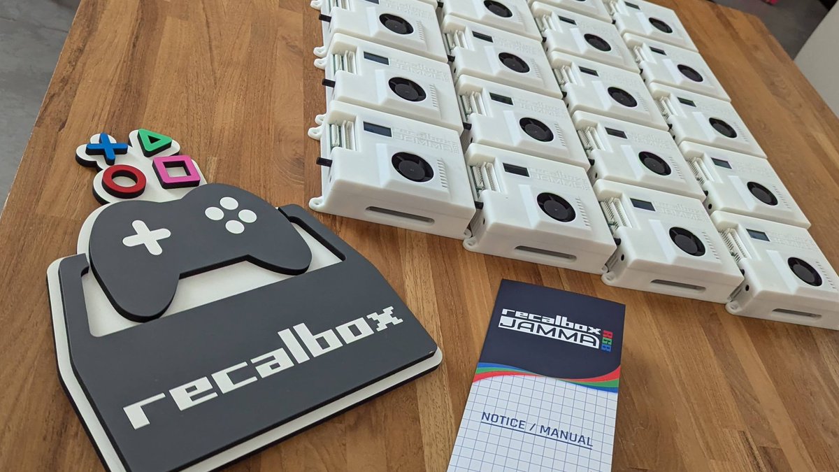 recalbox's tweet photo. 🇫🇷 Recalbox et Recalbox RGB JAMMA équipent désormais les bornes d'arcade du Nationaal Videogame Museum aux Pays-Bas ! 🕹😍
Afin de préserver et exposer leurs PCB originaux devenus rares et fragiles, le musée a équipé une vingtaine de leurs bornes en Recalbox RGB JAMMA 👾 https://t.co/yMFmeb311m