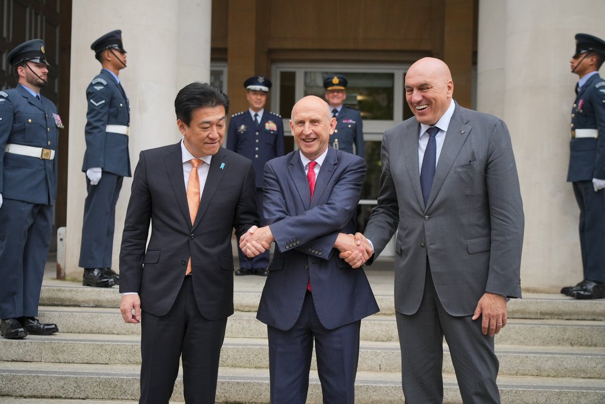 Ministero Difesa (@ministerodifesa) on Twitter photo "Significativo incontro con colleghi #UK <a href="/JohnHealey_MP/">John Healey</a> e #Giappone <a href="/kihara_minoru/">木原みのる(木原稔)</a>. I nostri sono tre grandi Paesi del #G7 che hanno intrapreso un importante percorso. Il progetto #GCAP, parte di una più ampia strategia della #Difesa, si basa su eguale partecipazione in termini "Significativo incontro con colleghi #UK <a href="/JohnHealey_MP/">John Healey</a> e #Giappone <a href="/kihara_minoru/">木原みのる(木原稔)</a>. I nostri sono tre grandi Paesi del #G7 che hanno intrapreso un importante percorso. Il progetto #GCAP, parte di una più ampia strategia della #Difesa, si basa su eguale partecipazione in termini