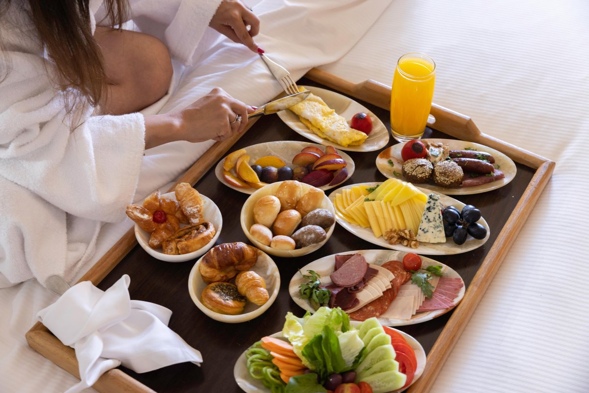 Start your day right with our delectable hotel breakfast!
Book your room now to indulge in a variety of freshly prepared morning favorites. From fluffy pancakes to savory eggs and more, we've got everything you need to fuel up for the day ahead. Don't miss out