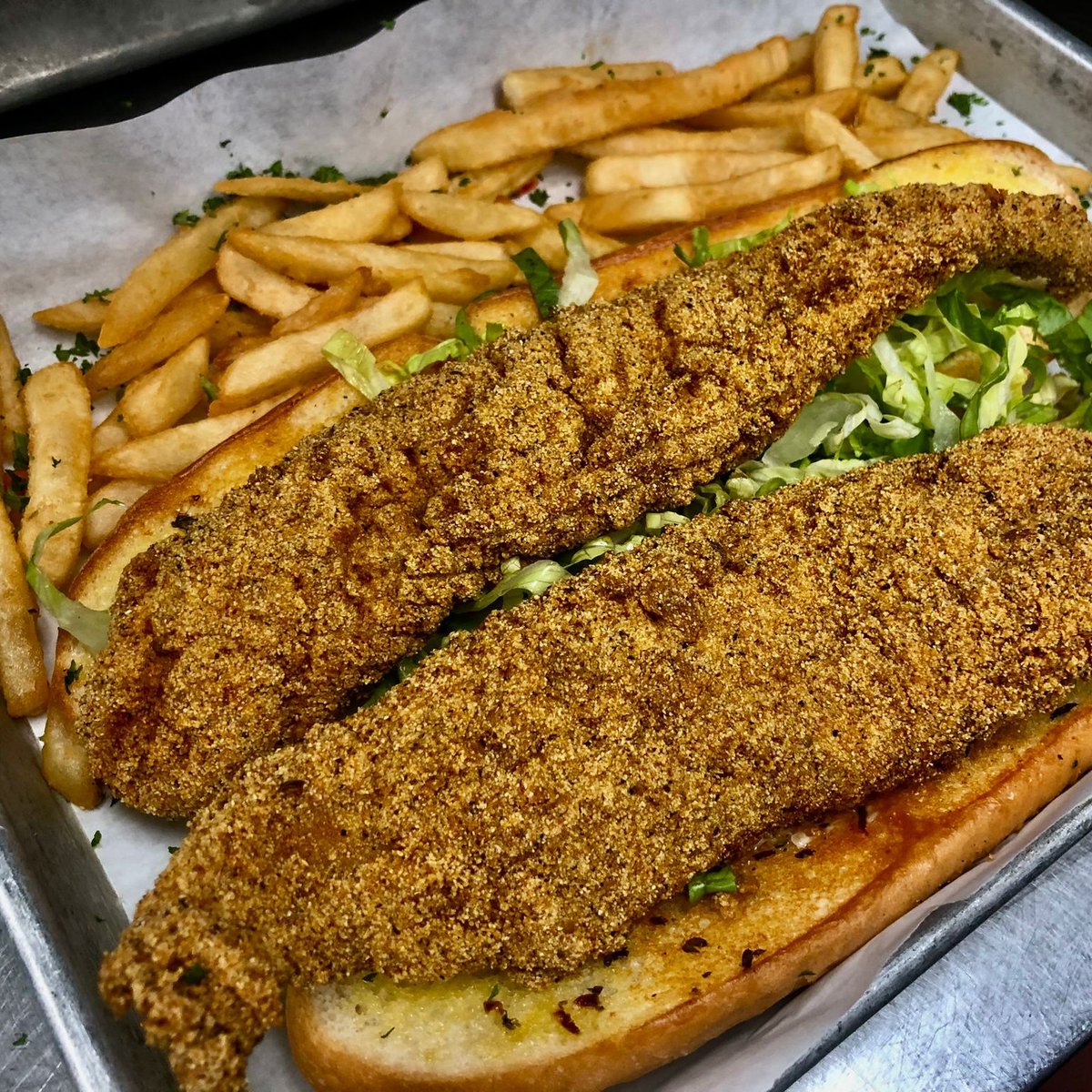 cajun_greek's tweet photo. What do you think about starting your #Tuseday with a #Seafood #Platter like this one..? 😋🔥😮❤️😘 #CajunGreek #Restaurant #LocalsFavorite #Galveston #Texas https://t.co/1kReVbkuXL
