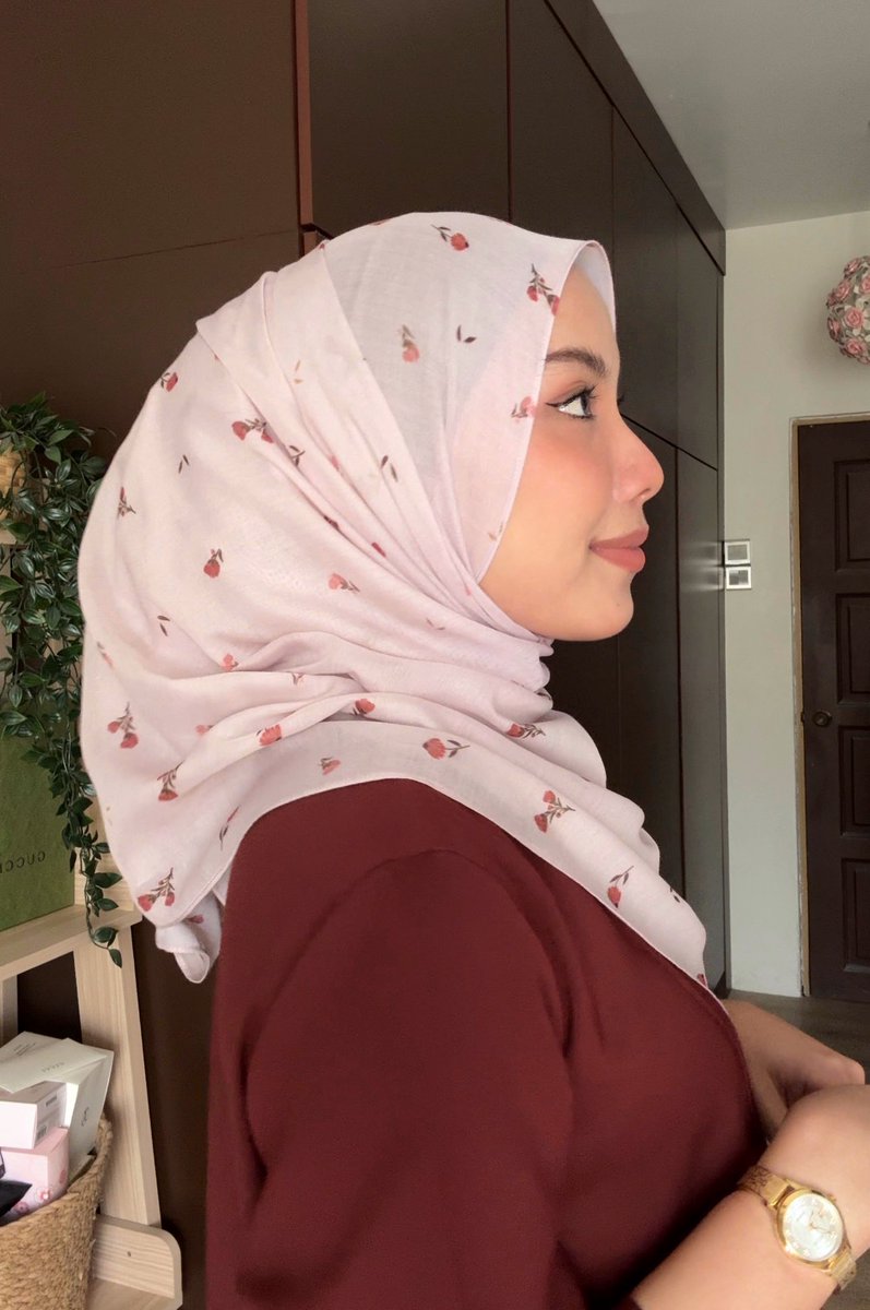 ElisaLiyana's tweet photo. RM29 for this cute bawal printed? Count me in 🤝🏻🌸🤍 https://t.co/oYTO9XBjNf