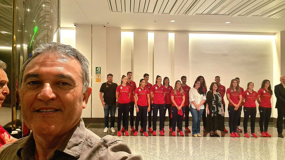 En la salida de los deportistas <a href="/ucam/">UCAM Universidad</a> del equipo olímpico español para <a href="/Paris2024/">Paris 2024</a>, acompañando a la Presidenta de la Universidad. #OrgulloUCAM