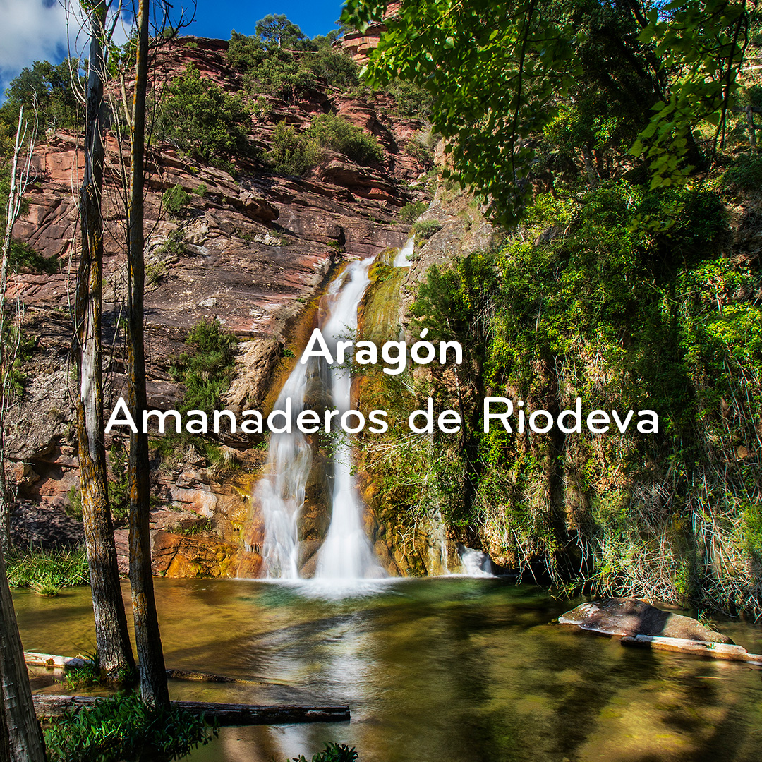 BinterCanarias's tweet photo. Los pueblos con encanto del pirineo aragonés y sus rutas y cascadas entre montañas son una opción perfecta para huir del calor y hacer deporte al aire libre. 📷 El Valle de Ordesa en #Huesca, #Aragón, es una de las paradas que no te puedes perder. 📷#VolandoConBinter https://t.co/wBfAWqW0Cn