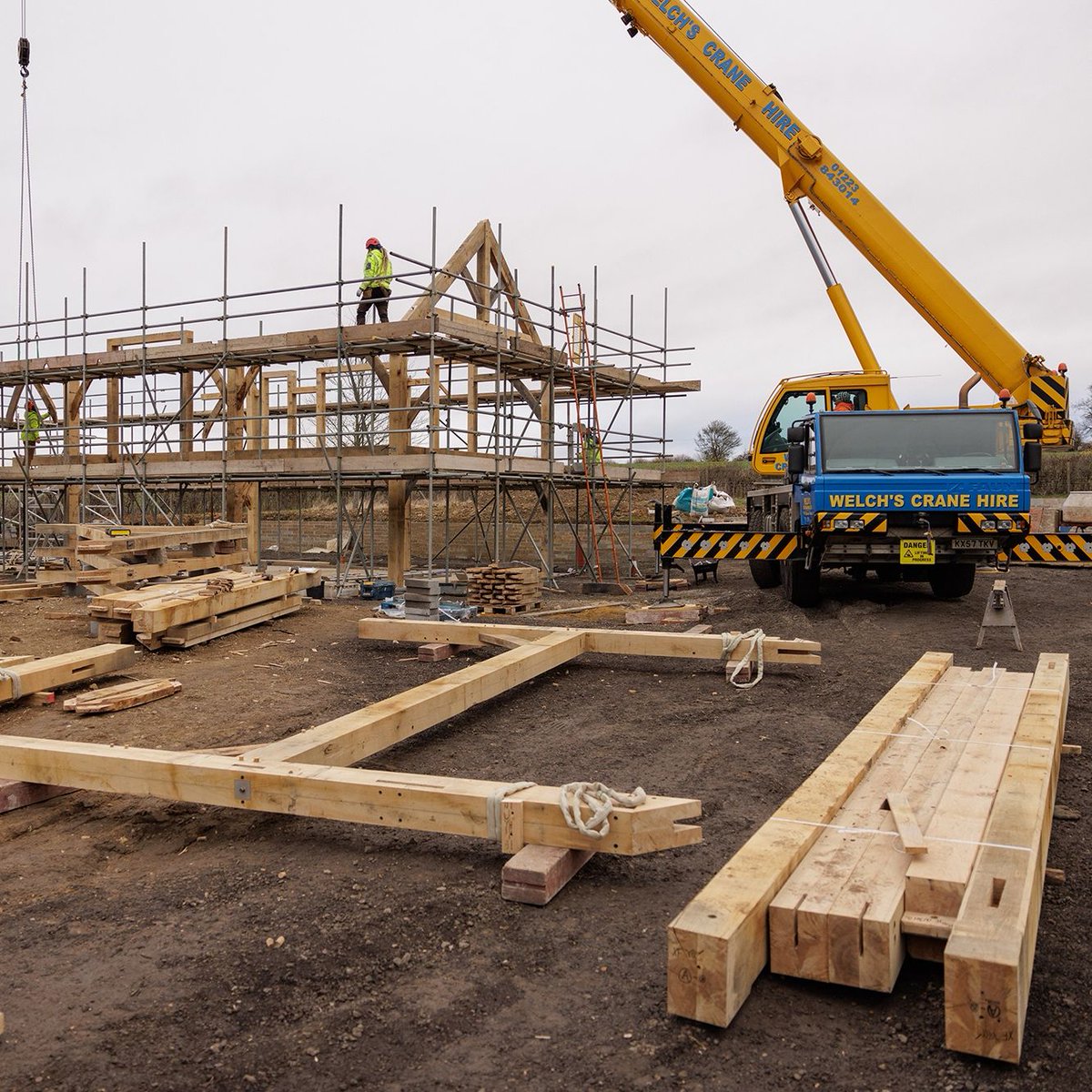 Finished Project ∙ Essex ⁠∙ Large oak-framed bespoke home ⁠∙ Green Oak⁠

Read more in this new case study - link in bio.⁠
⁠
⁠#carpenteroak #construction #oakframe #oak #timberframe #timberdetail #architecturedesign #traditional #craftsmenship #traditionalskills