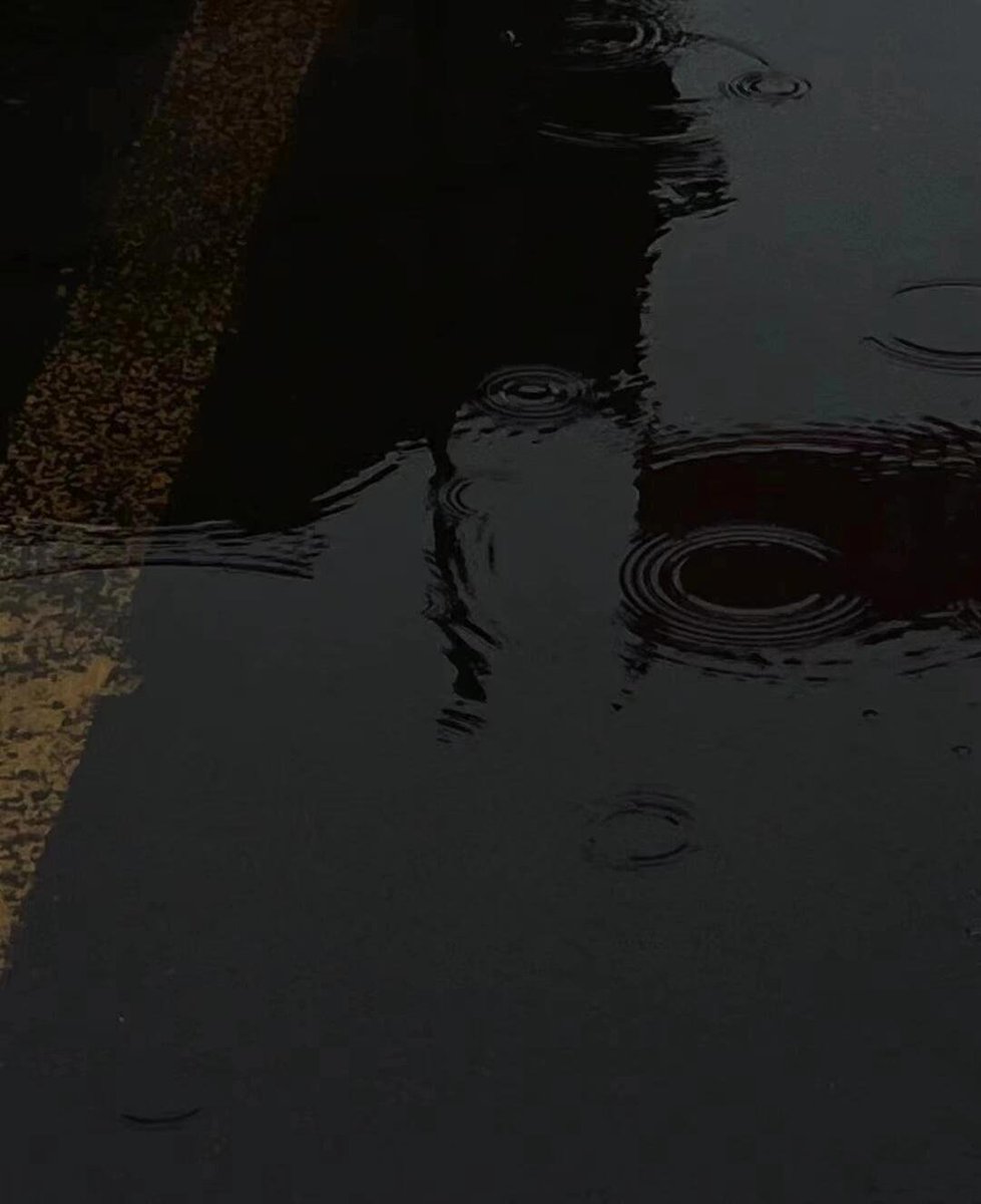 Laughingpearw's tweet image. May you be warm in the three winters, and not cold in the spring. May you have a light when it is dark and an umbrella when it rains.