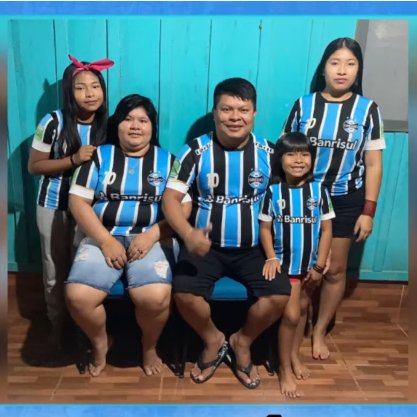 eusguri1903's tweet photo. Tribo indígena no interior de Rondônia é GRÊMIO! 🇪🇪

Aonde vc menos esperar, ele estará lá! https://t.co/F8cIkNyvIR